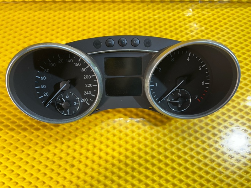 Панель приборов (Щиток) Mercedes-Benz GL-Class 2008 X164