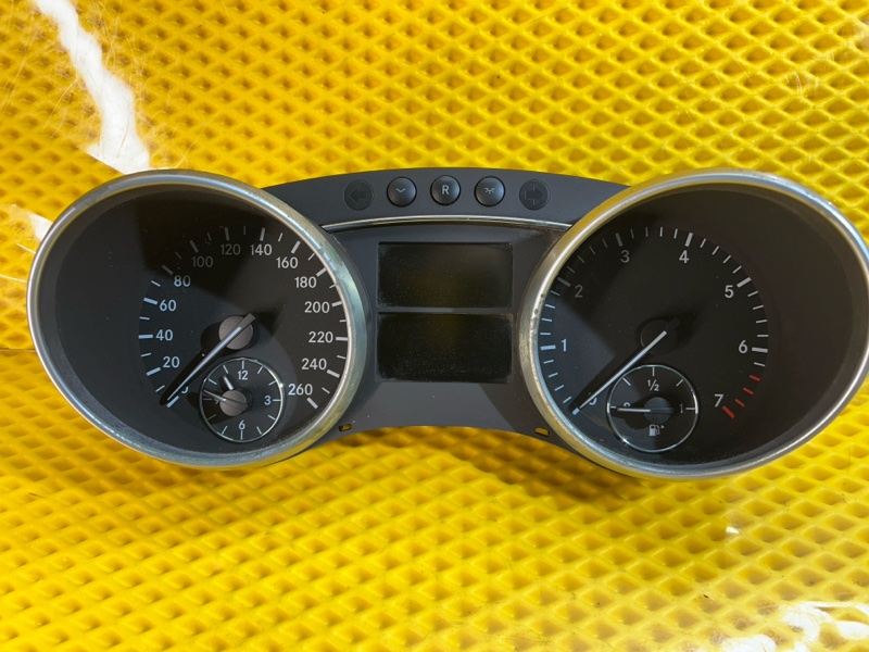 Панель приборов (Щиток) Mercedes-Benz GL-Class 2008 X164