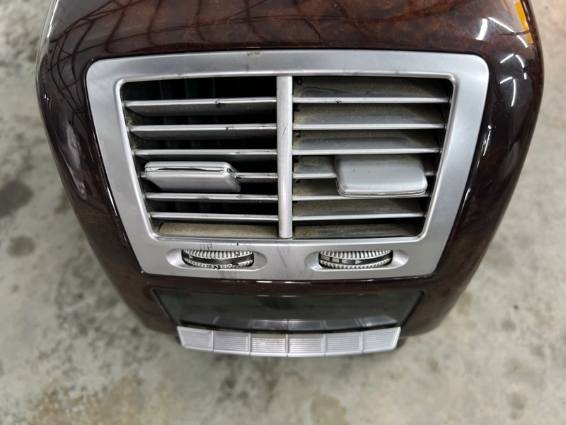 Консоль центральная Mercedes-Benz S-Class W221