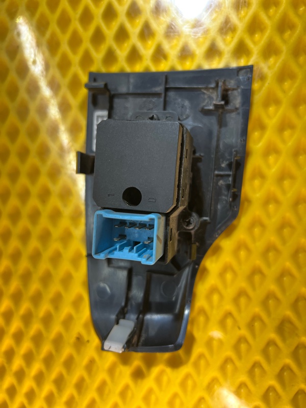 Кнопка стеклоподъемника Honda Accord 2008 7