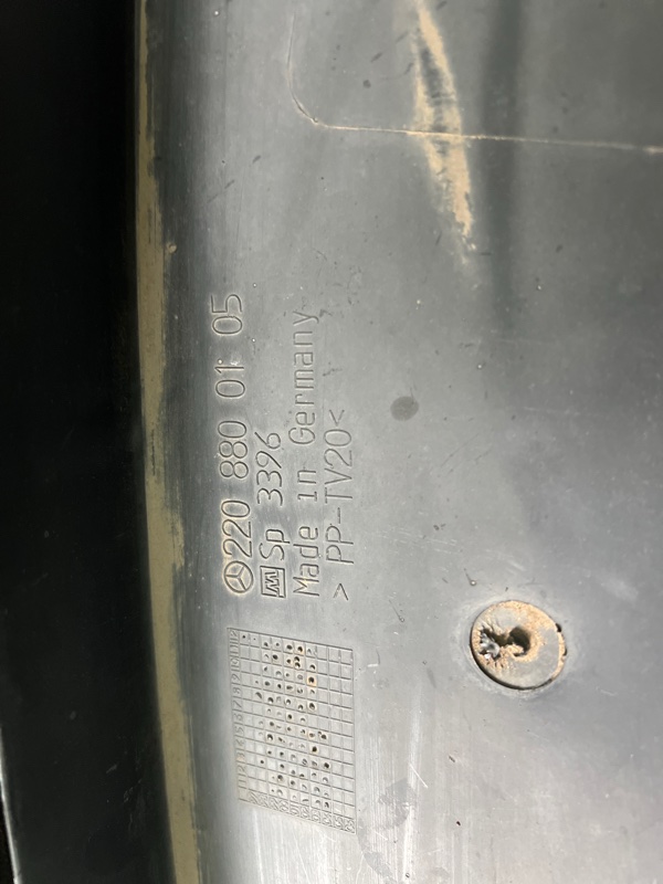 Водосток капота Mercedes-Benz S-Class 2004 W220