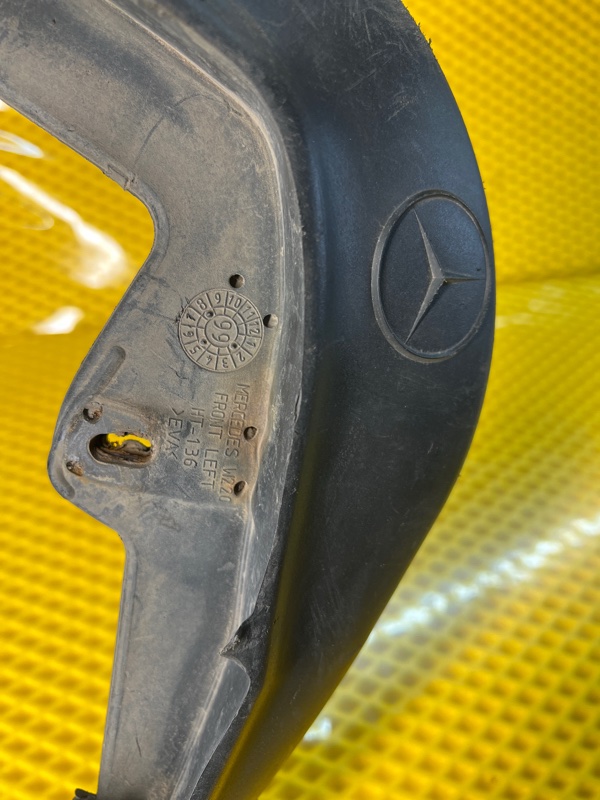 Брызговик Mercedes-Benz S-Class 2004 W220