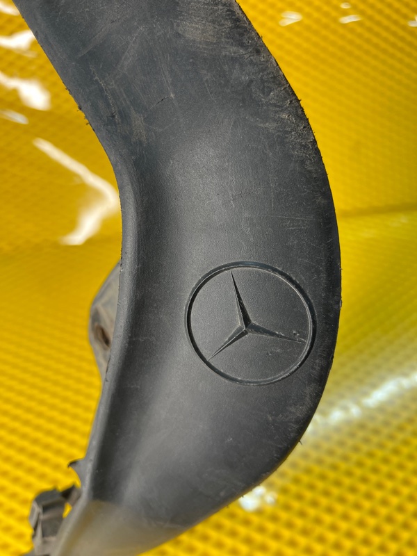 Брызговик Mercedes-Benz S-Class 2004 W220