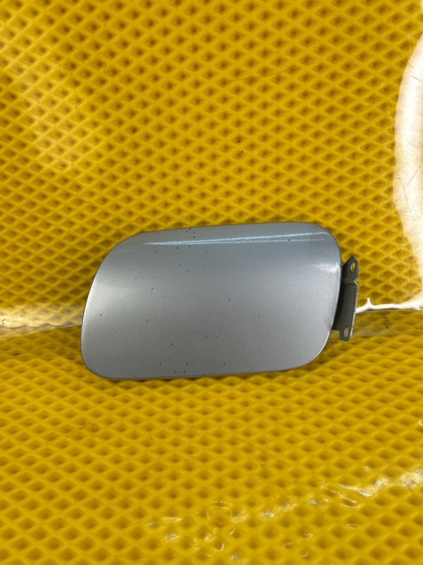 Лючок бензобака Volkswagen Touareg 2003 7L6