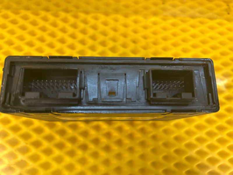 Блок управления парктрониками Volkswagen Touareg 2003 7L6