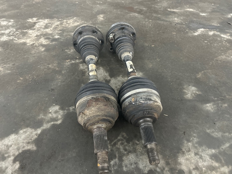 Привод Полуось шрус Volkswagen Touareg 2003 7L6