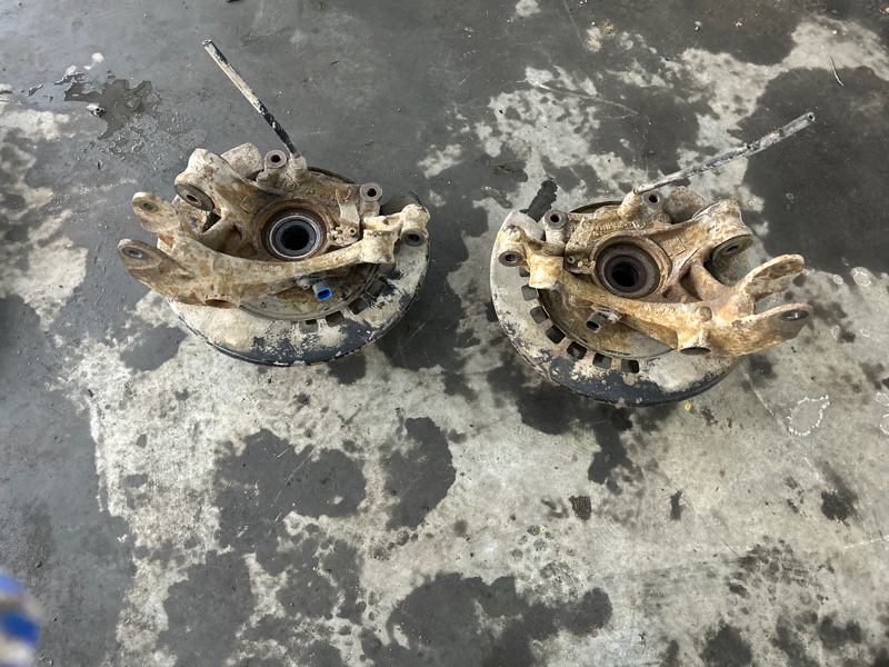 Кулак поворотный Volkswagen Touareg 2003 7L6