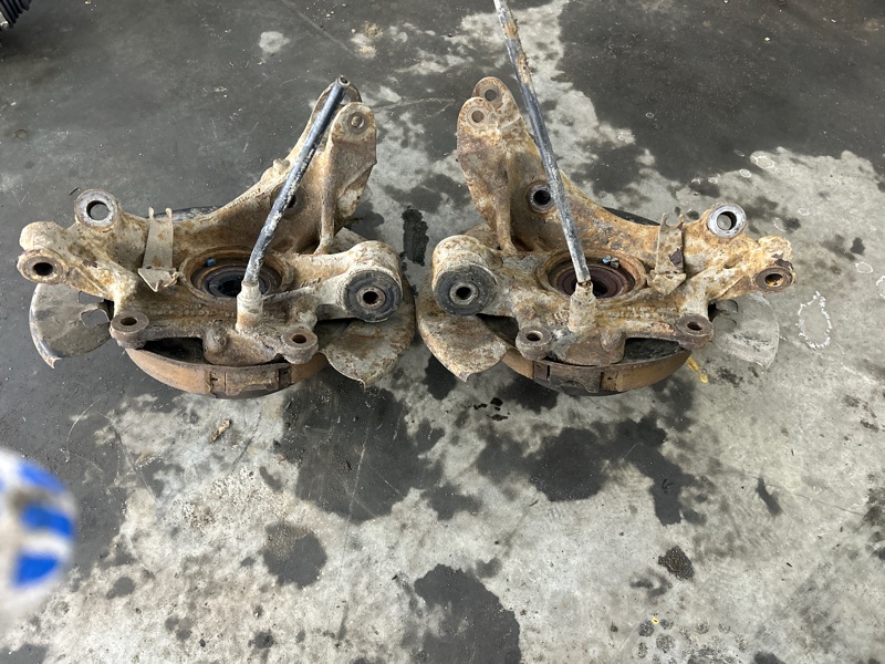 Кулак поворотный Volkswagen Touareg 2003 7L6