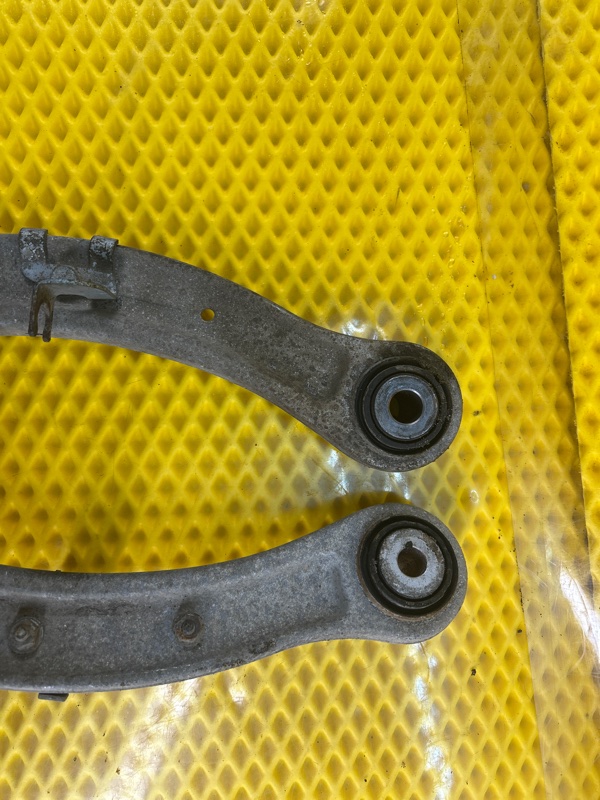 Рычаг Volkswagen Touareg 2003 7L6