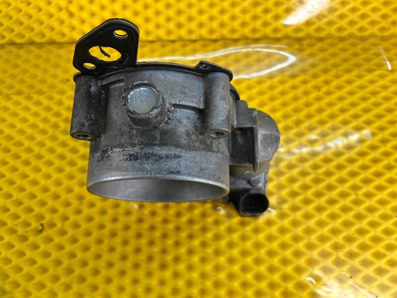 Дроссельная заслонка Volkswagen Touareg 2003 7L6