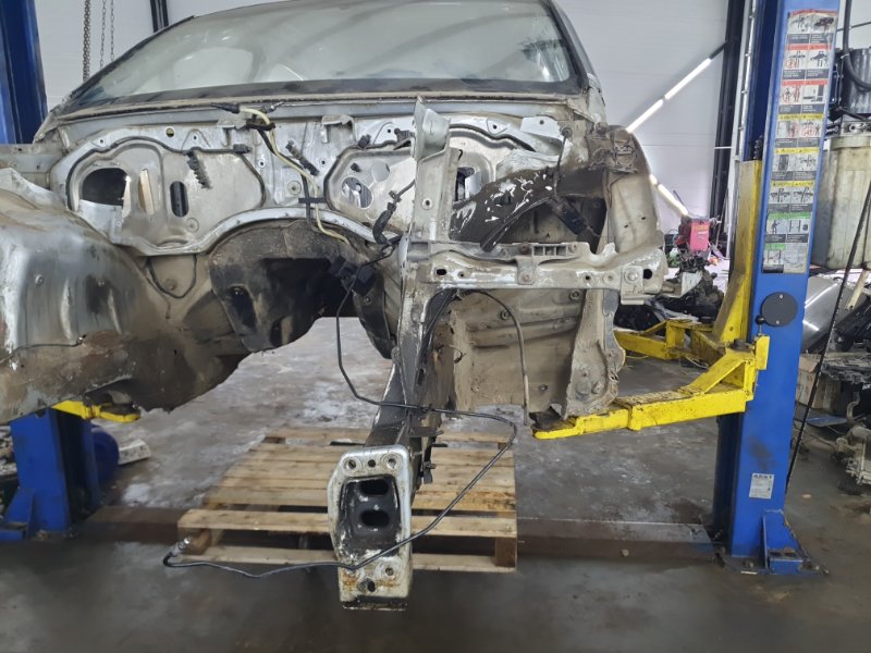 Четверть передняя левая (лонжерон) Volkswagen Touareg 2003 7L6