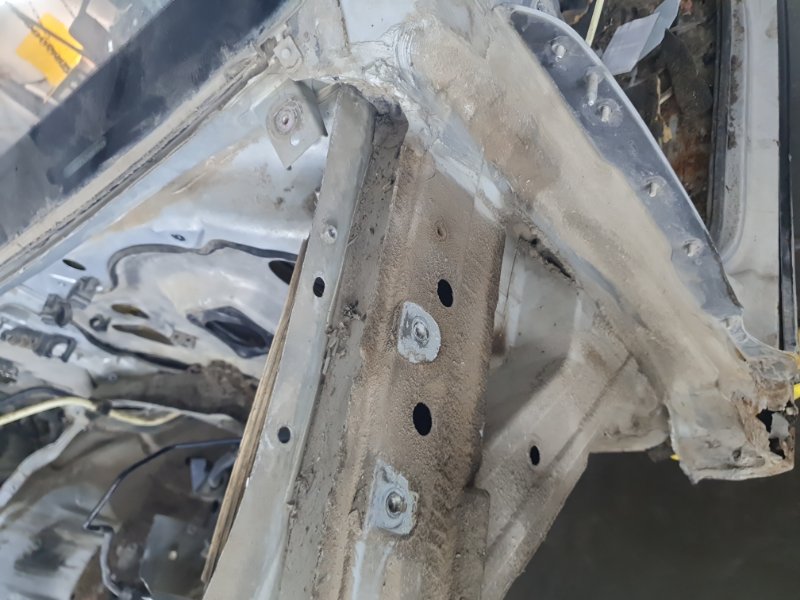 Четверть передняя левая (лонжерон) Volkswagen Touareg 2003 7L6