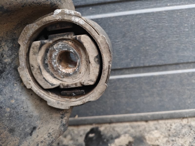 Подрамник Volkswagen Touareg 2003 7L6