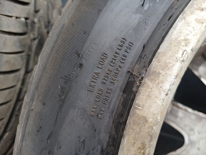 Колёса Volkswagen Touareg 2003 7L6