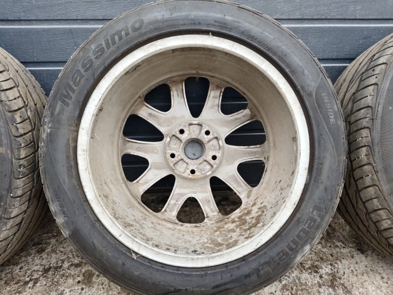 Колёса Volkswagen Touareg 2003 7L6