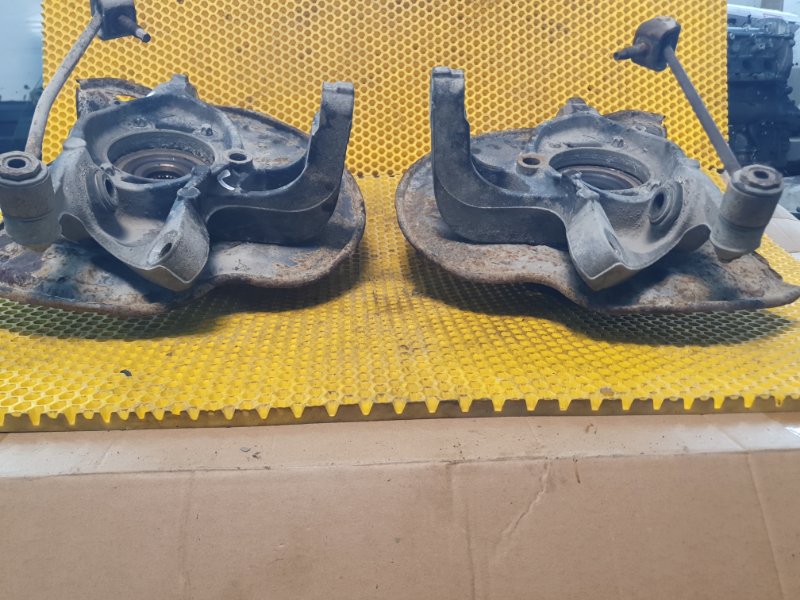 Кулак Mercedes-Benz S-Class W221