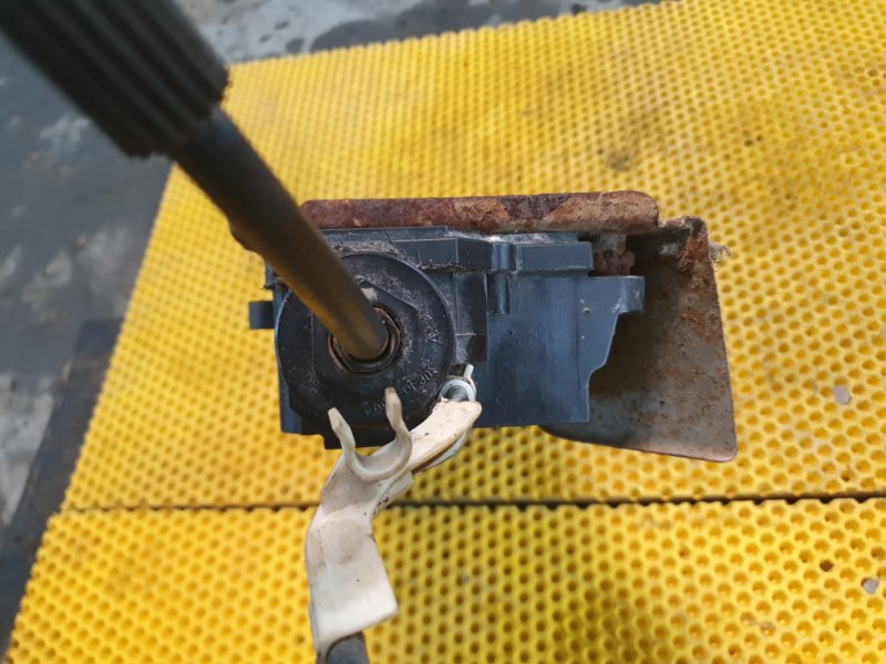 Механизм стояночного тормоза Mercedes-Benz S-Class W221