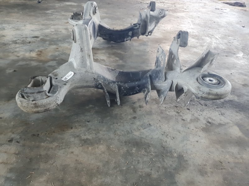 Подрамник Mercedes-Benz S-Class W221