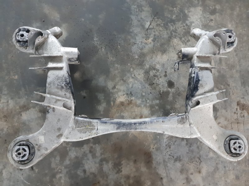 Подрамник Mercedes-Benz S-Class W221