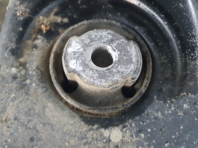 Подрамник Mercedes-Benz S-Class W221