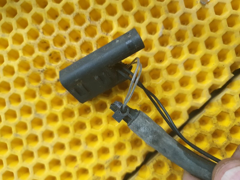 Форсунка омывателя лобового стекла Mercedes-Benz S-Class W221