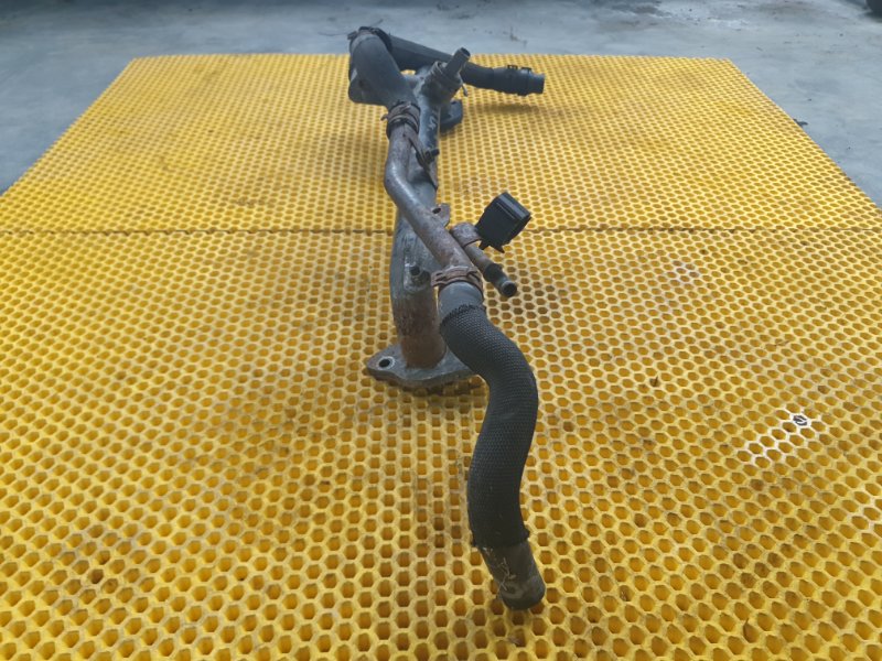 Трубка системы охлаждения Volkswagen Phaeton 2005 3D2