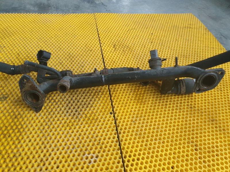 Трубка системы охлаждения Volkswagen Phaeton 2005 3D2