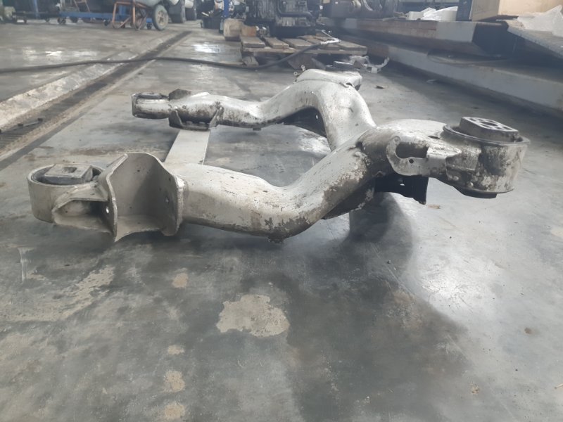 Балка подмоторная (подрамник) Volkswagen Phaeton 2005 3D2