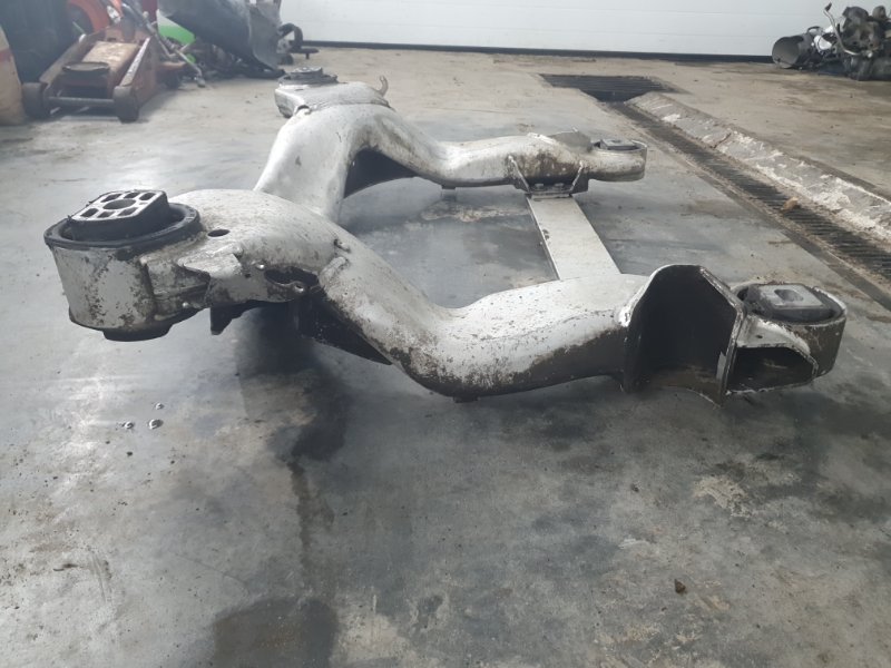 Балка подмоторная (подрамник) Volkswagen Phaeton 2005 3D2