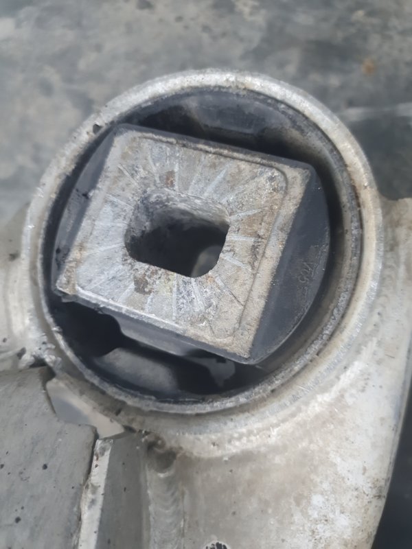 Балка подмоторная (подрамник) Volkswagen Phaeton 2005 3D2