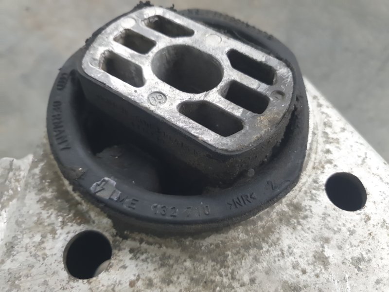 Балка подмоторная (подрамник) Volkswagen Phaeton 2005 3D2