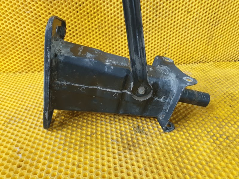 Кронштейн усилителя бампера Mercedes-Benz GL-Class 2008 X164