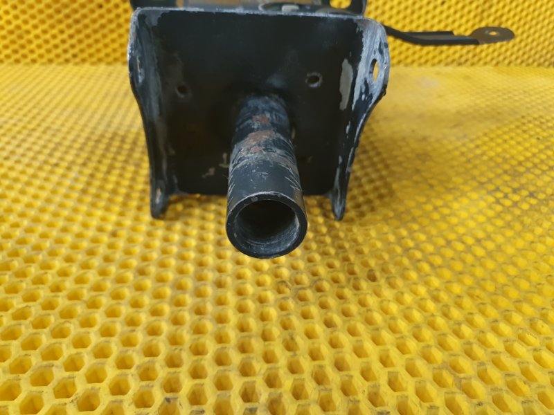 Кронштейн усилителя бампера Mercedes-Benz GL-Class 2008 X164