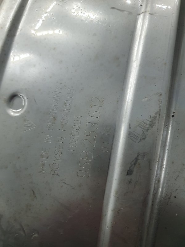 Глушитель Porsche Macan 2016 95B