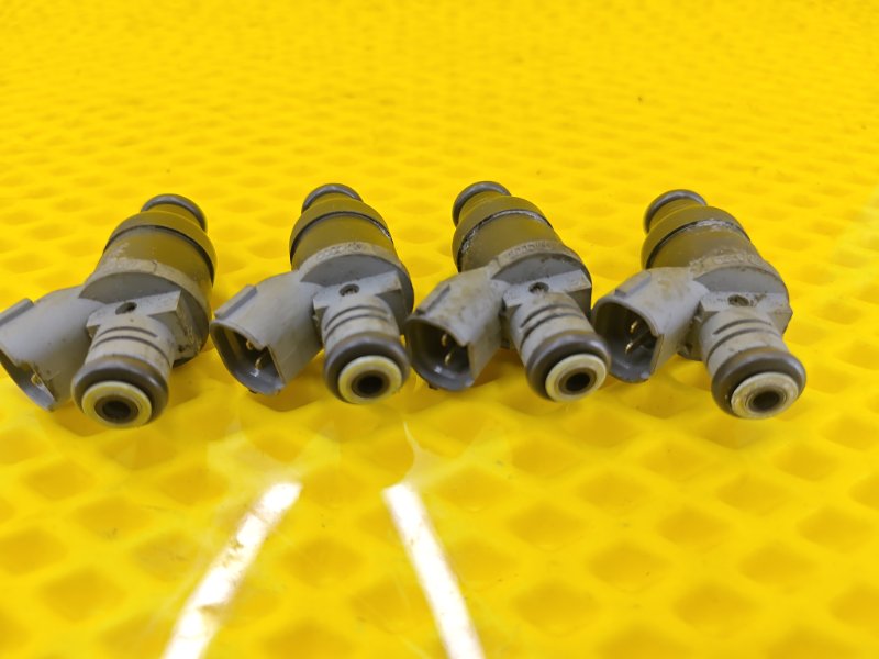 Форсунка топливная Skoda Octavia 2012 A5