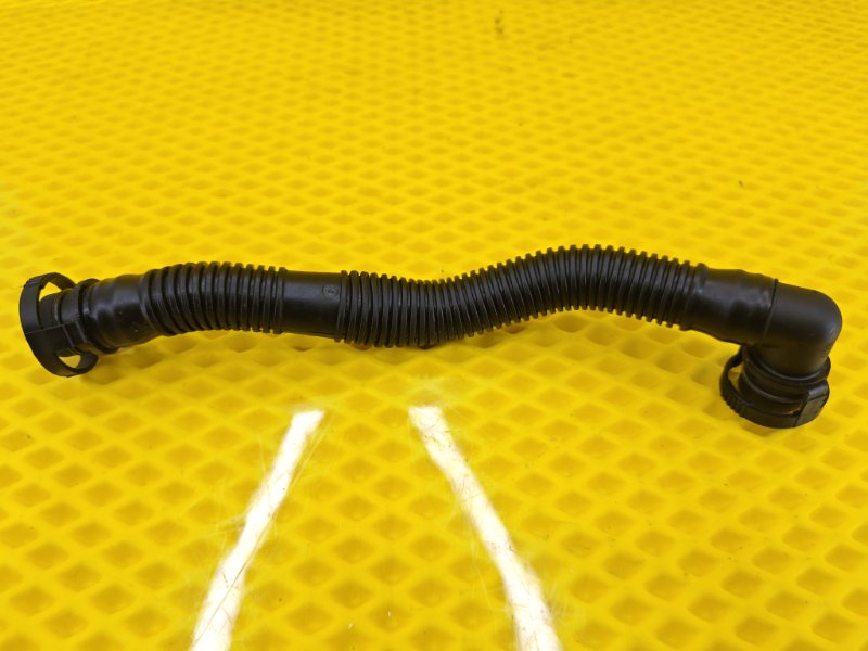 Трубка вакуумная Skoda Octavia 2012 A5