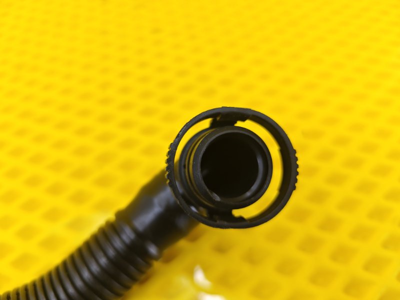 Трубка вакуумная Skoda Octavia 2012 A5