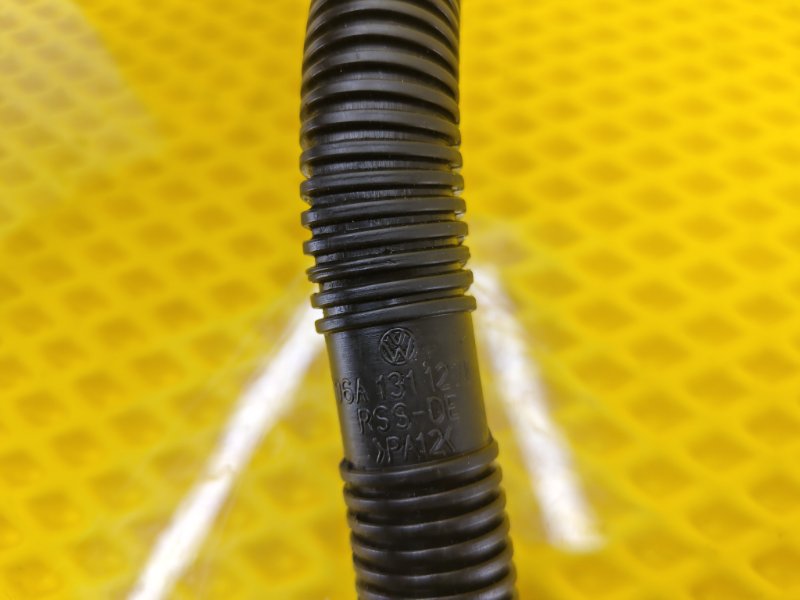 Трубка вакуумная Skoda Octavia 2012 A5