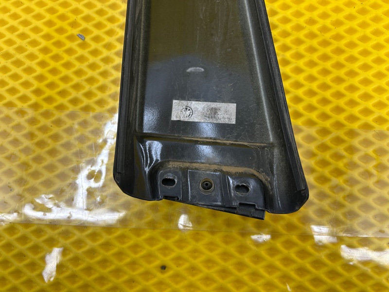 Накладка Volkswagen Touareg 2003 7L6