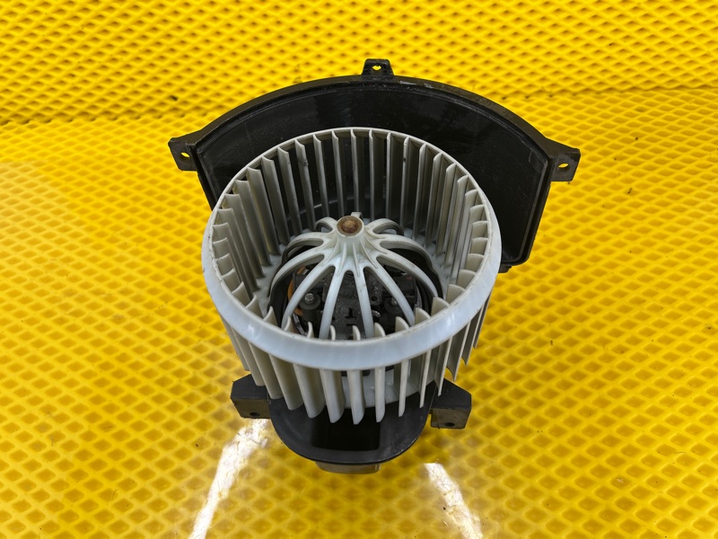 Моторчик печки Volkswagen Touareg 2003 7L6