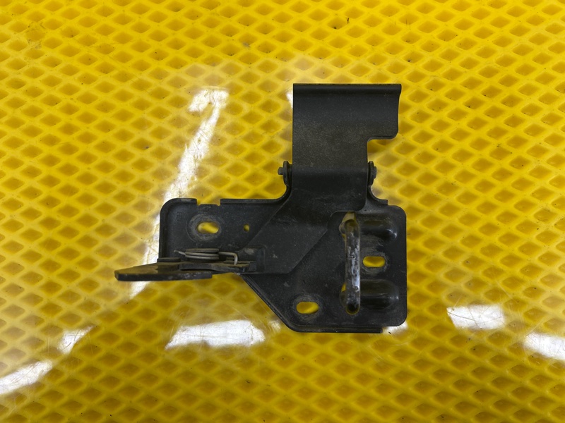 Замок капота Volkswagen Touareg 2003 7L6