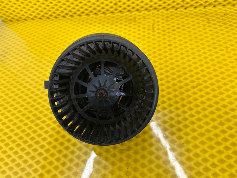 Моторчик печки Volkswagen Touareg 2003 7L6