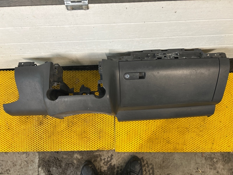 Бардачок Volkswagen Touareg 2003 7L6