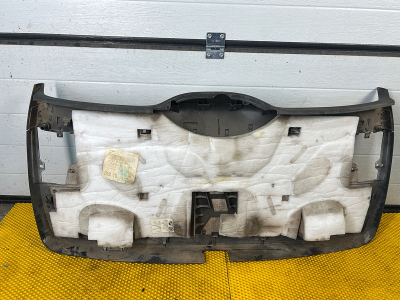 Обшивка багажника Volkswagen Touareg 2003 7L6