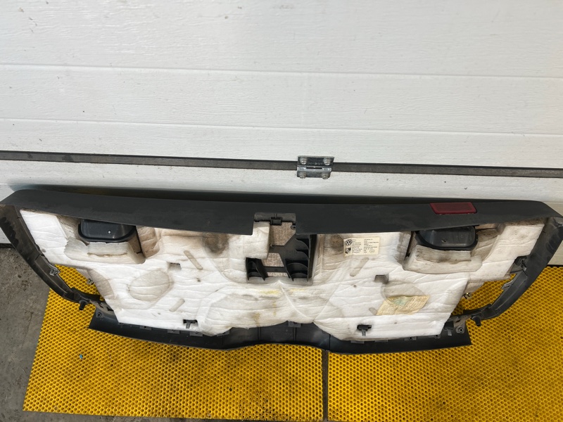 Обшивка багажника Volkswagen Touareg 2003 7L6