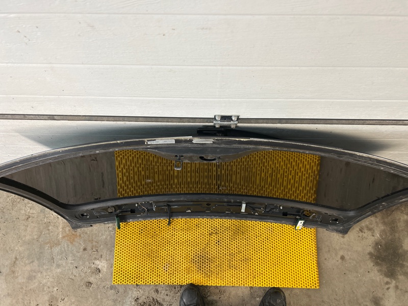 Стекло заднее Volkswagen Touareg 2003 7L6