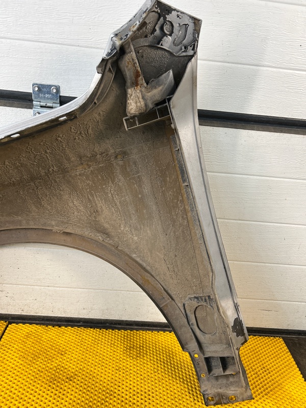 Крыло переднее правое Volkswagen Touareg 2003 7L6