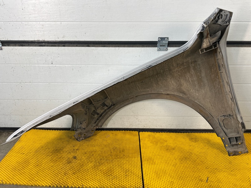 Крыло переднее правое Volkswagen Touareg 2003 7L6