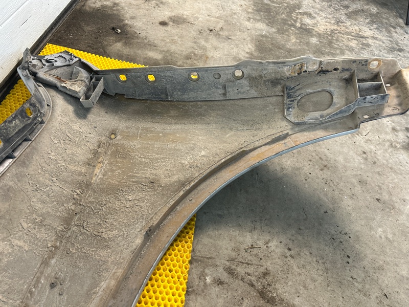 Крыло переднее правое Volkswagen Touareg 2003 7L6