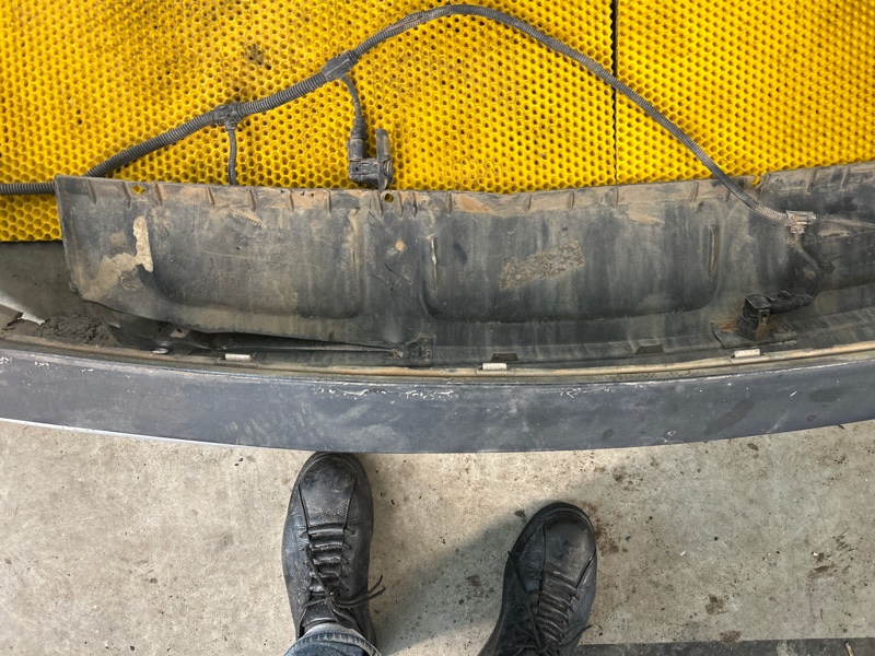 Бампер задний Volkswagen Touareg 2003 7L6